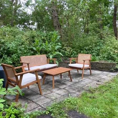 Bed & Breakfast Flower Power