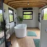 Flower Power Bed & Breakfast Anna Paulowna